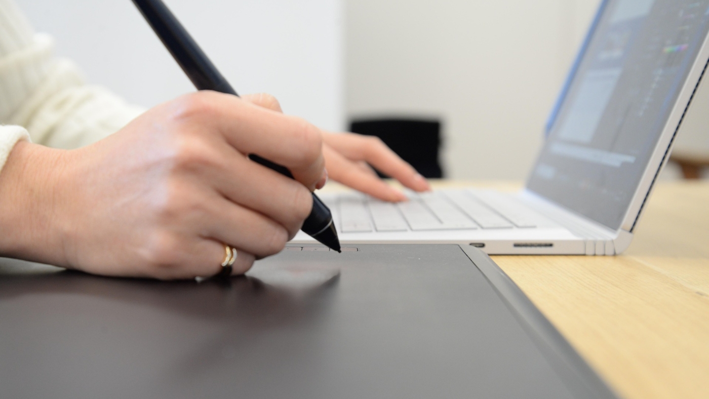 yatsusimnetcojp-graphics-tablet-4570796_1920